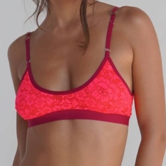 Free People We Are HAH Guard Her Bra Garter Belt Black Lace Small Bralette S XS - Picture 2 of 16